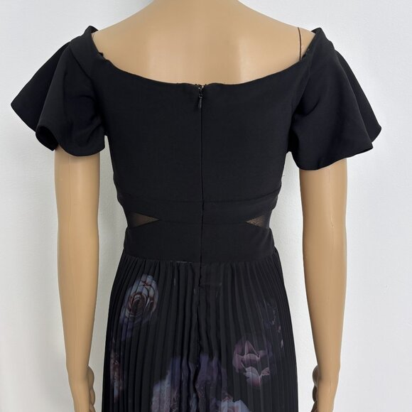 XSCAPE Black Flutter Sleeve Floral Pleated Gown - Picture 3 of 6